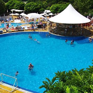 Bella Vista Beach Club